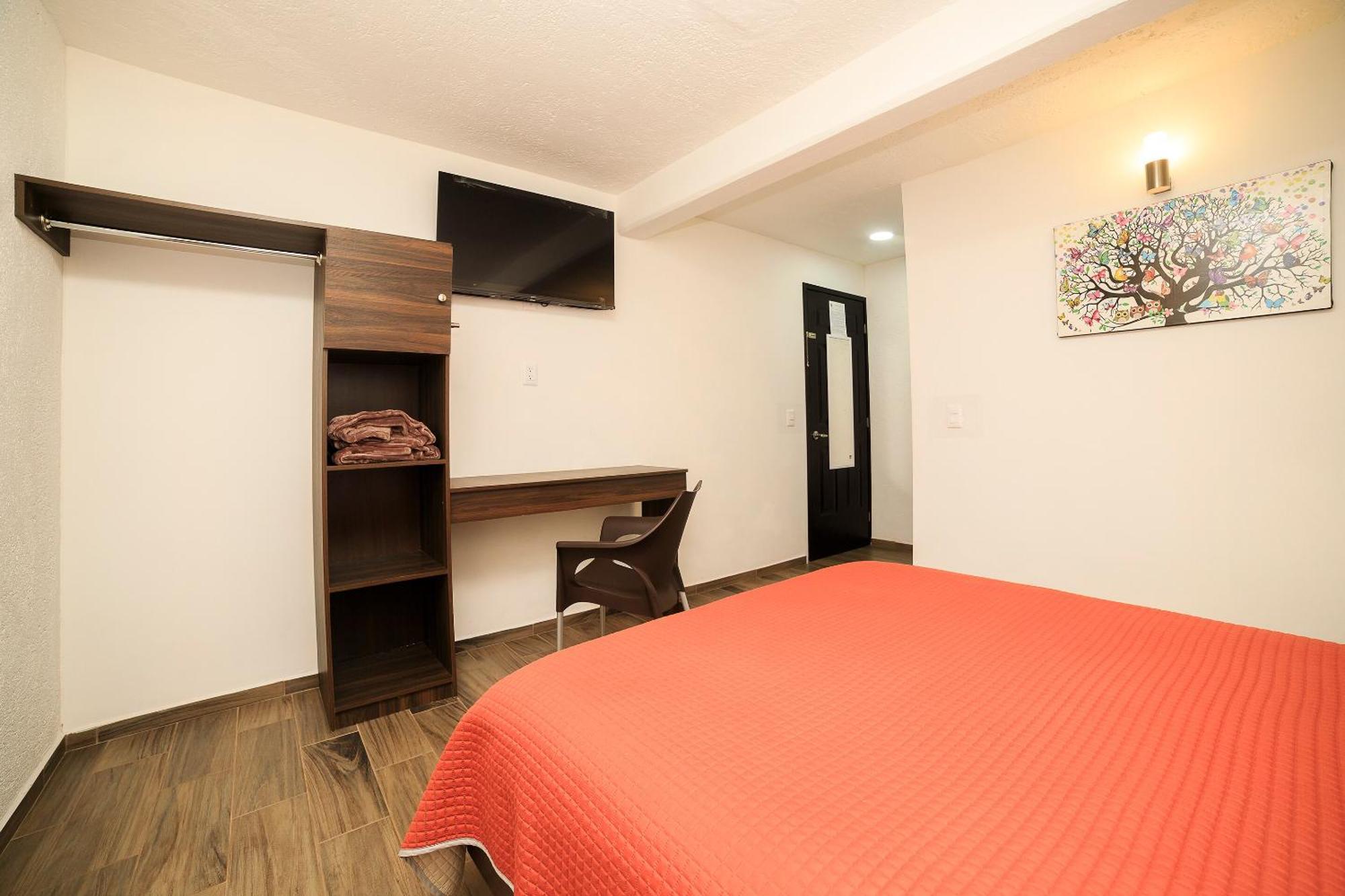Hotel Capital O Boutique Torres 3*